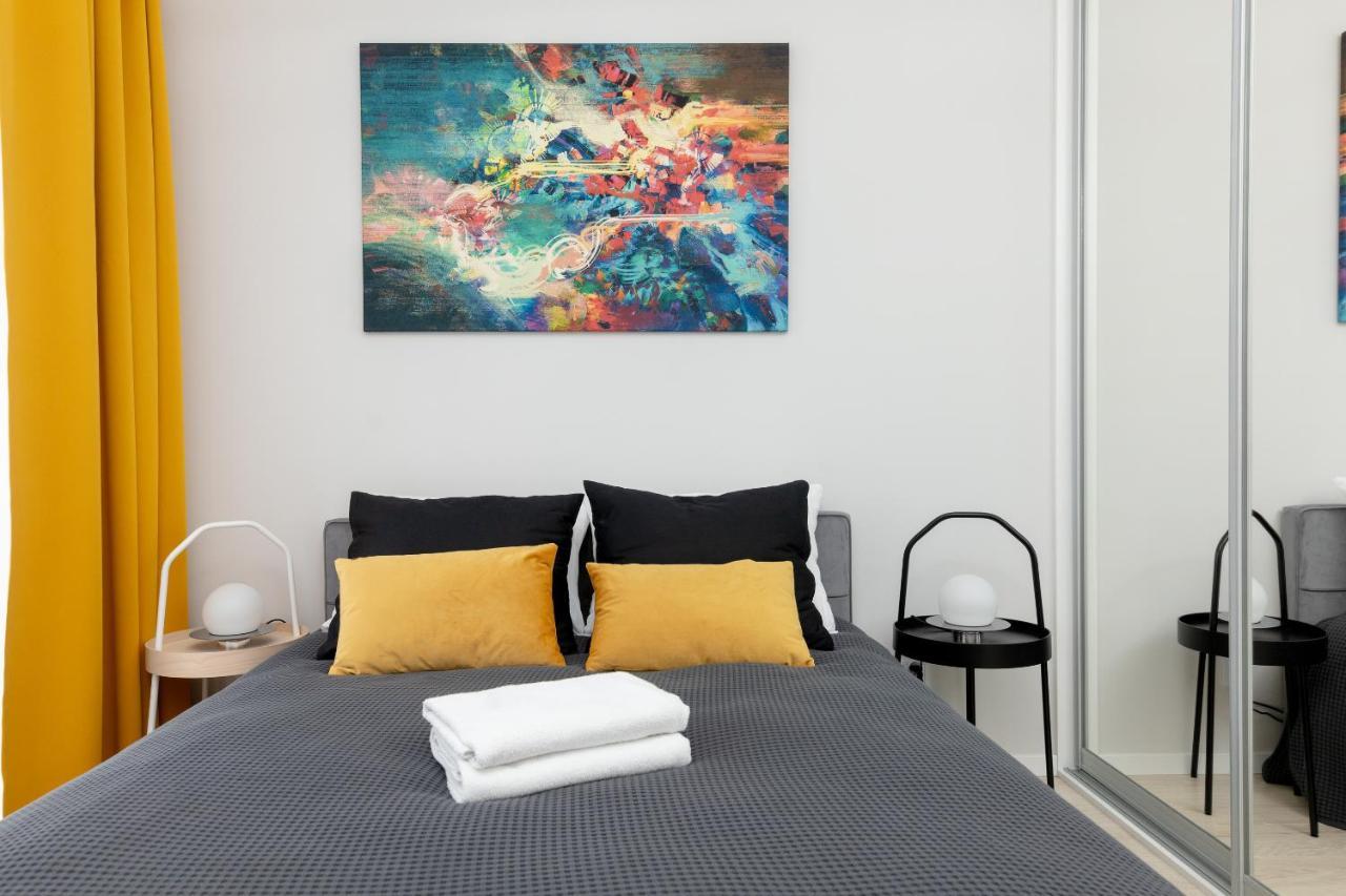 Yellow Sunset Studio Apartment Warsaw Luaran gambar