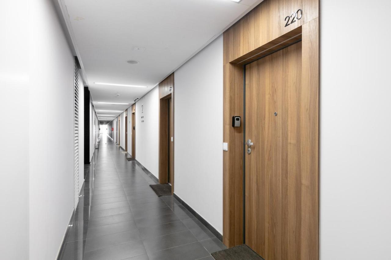 Yellow Sunset Studio Apartment Warsaw Luaran gambar