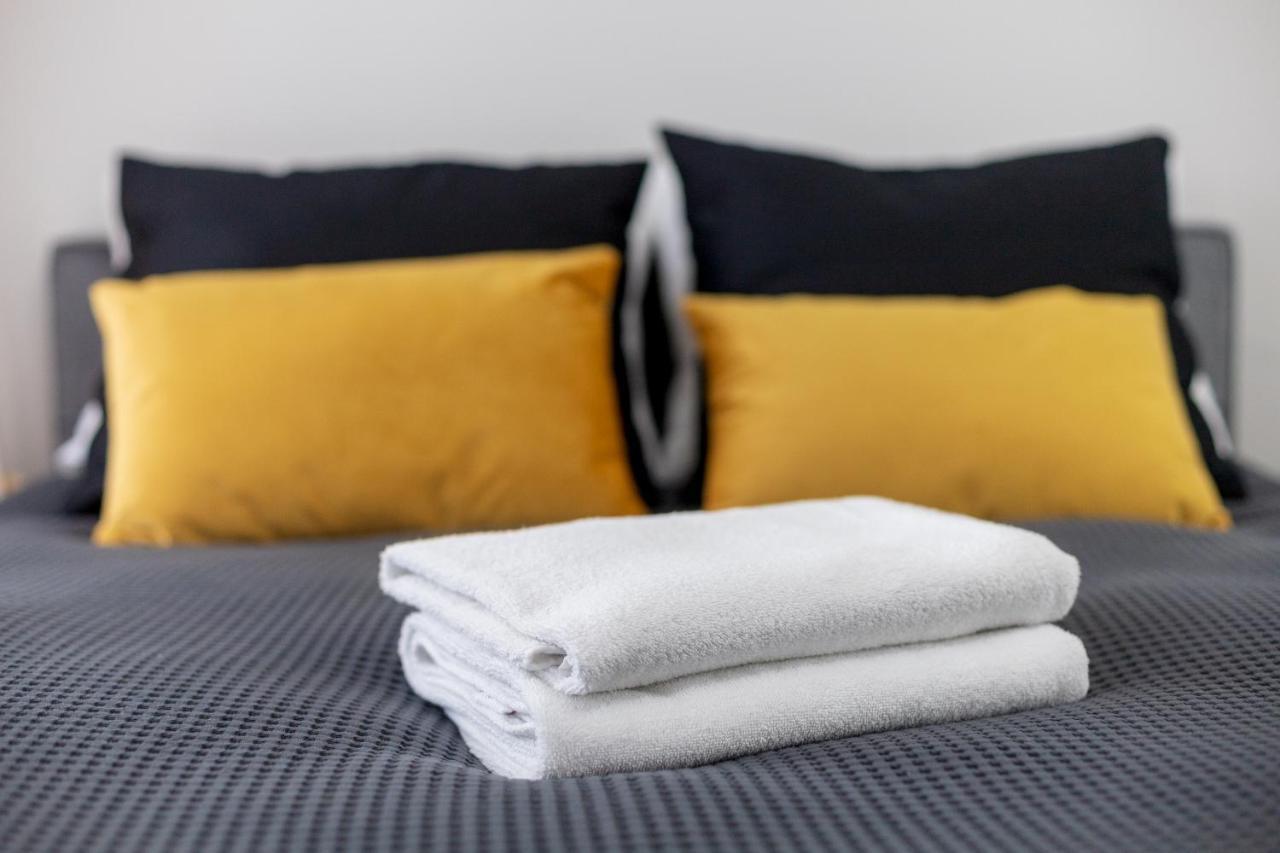 Yellow Sunset Studio Apartment Warsaw Luaran gambar